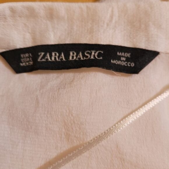 Zara White Top Blouse Popover Career Work Size Large Collarless FLAW LINT - Picture 8 of 9